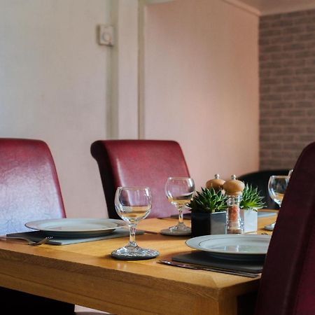 York House - Short Stay Leeds 利兹 外观 照片