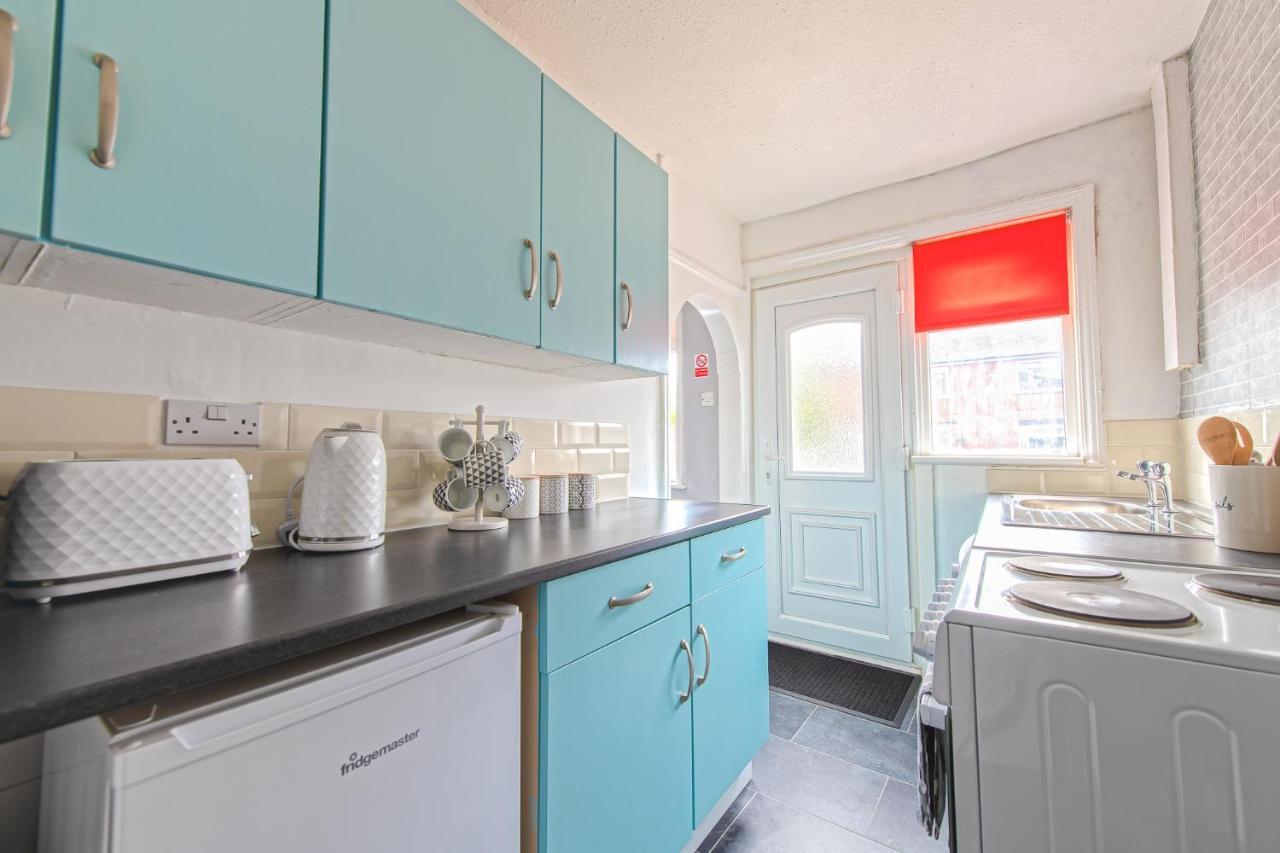 York House - Short Stay Leeds 利兹 外观 照片
